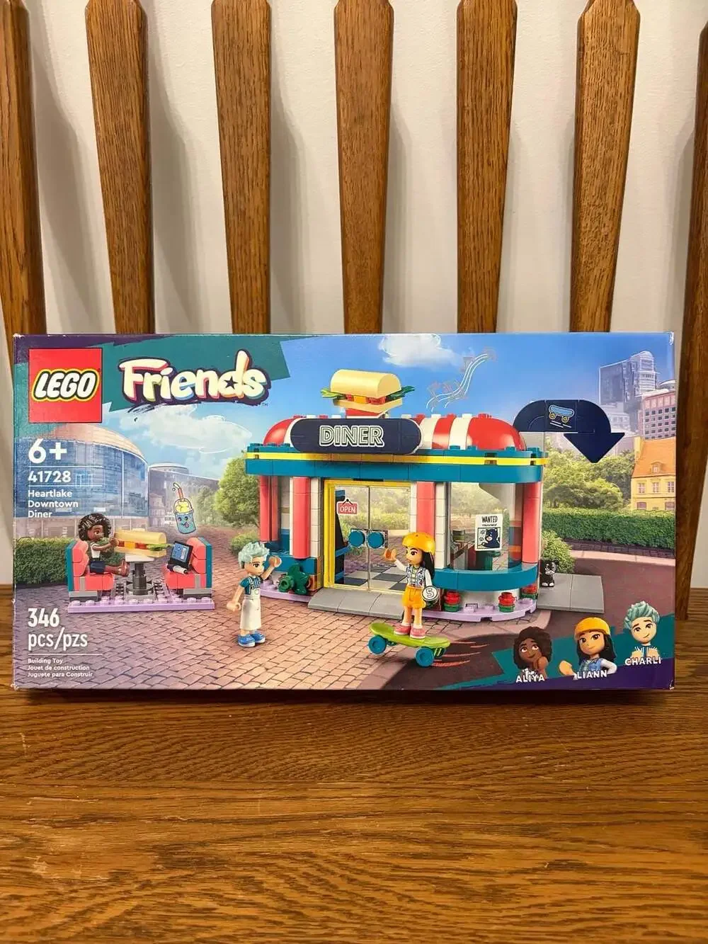 LEGO Friends Heartlake Downtown Diner 41728 Building Set